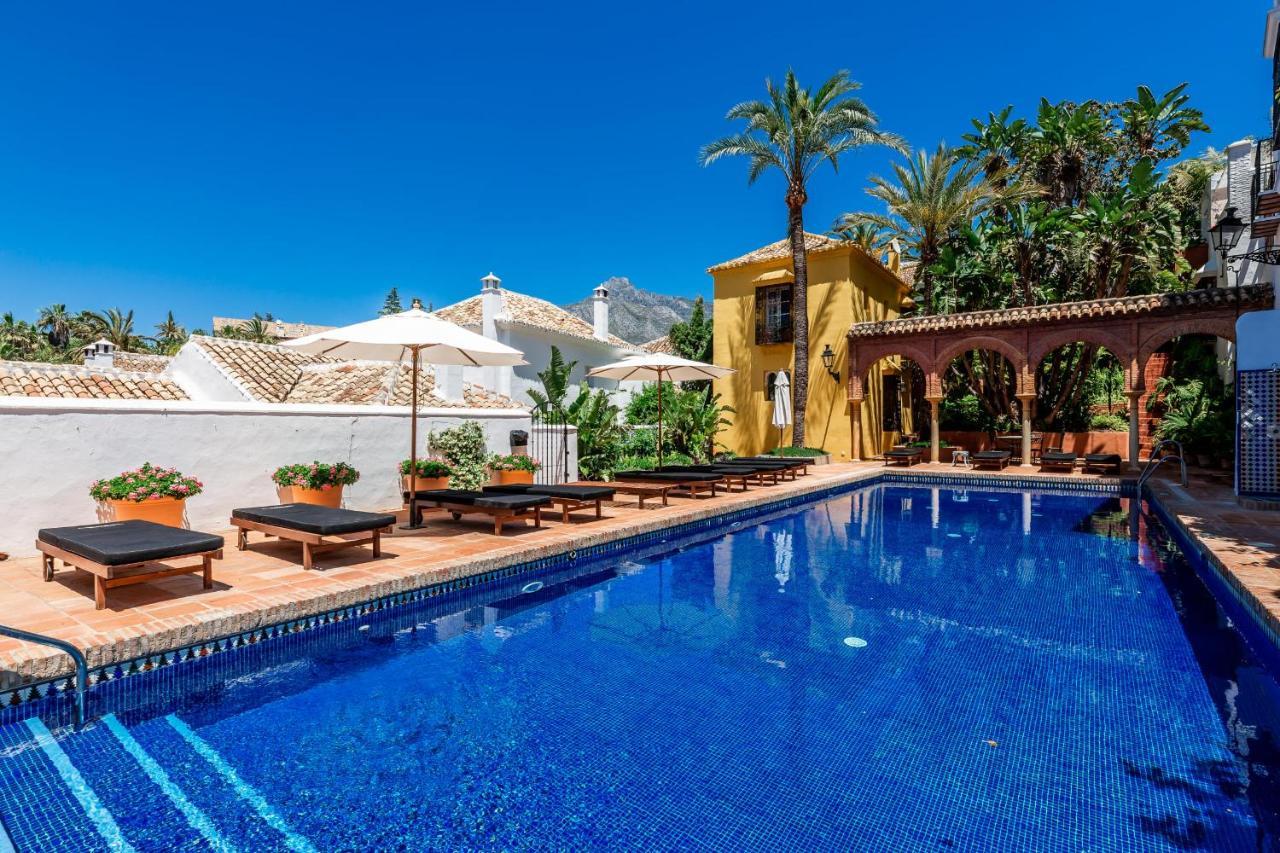 All About Lomas De Marbella Club Pueblo Villa Exterior photo