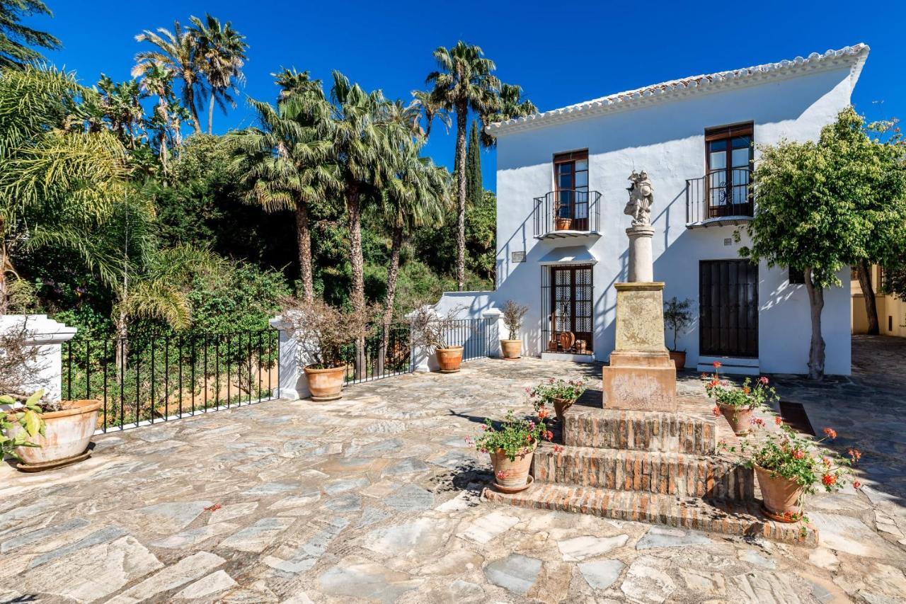 All About Lomas De Marbella Club Pueblo Villa Exterior photo